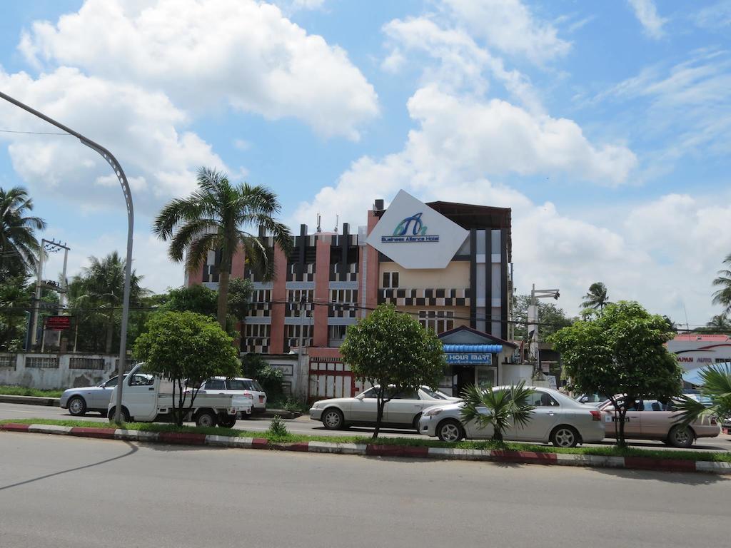 Business Alliance Hotel Yangon Exterior photo