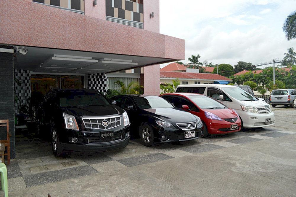 Business Alliance Hotel Yangon Exterior photo