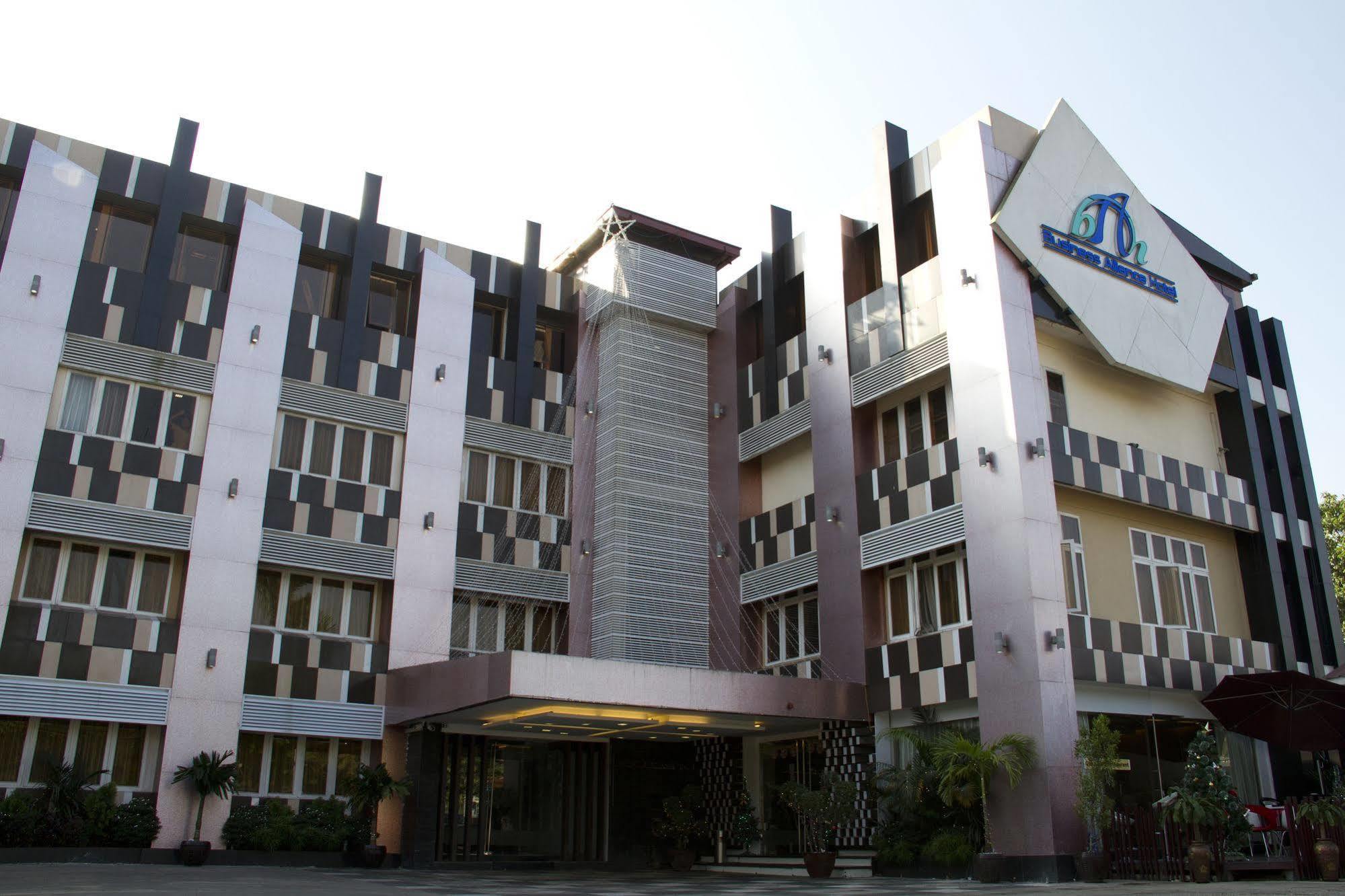 Business Alliance Hotel Yangon Exterior photo